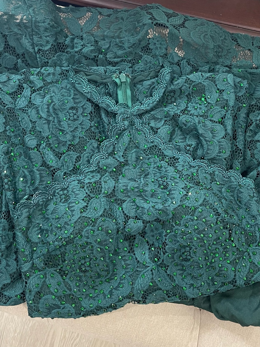 Betsy & Adam Deep Green Evening Dress - Picture 13 of 16